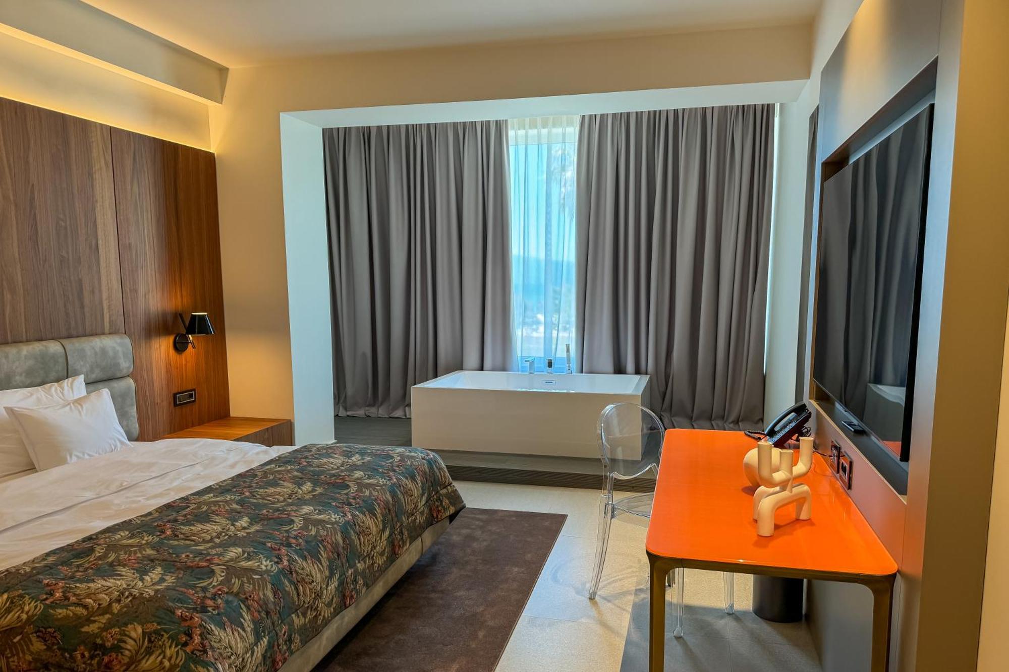 Abi'S Hotel & Spa Vlorë Exteriör bild