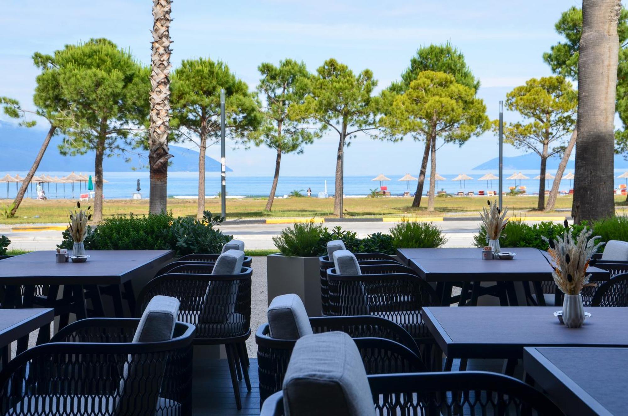 Abi'S Hotel & Spa Vlorë Exteriör bild