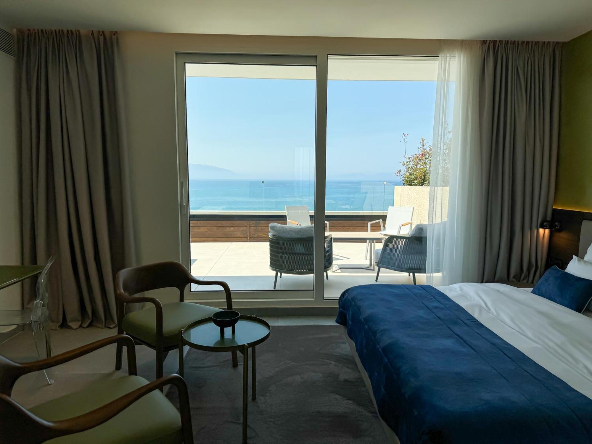 Abi'S Hotel & Spa Vlorë Exteriör bild