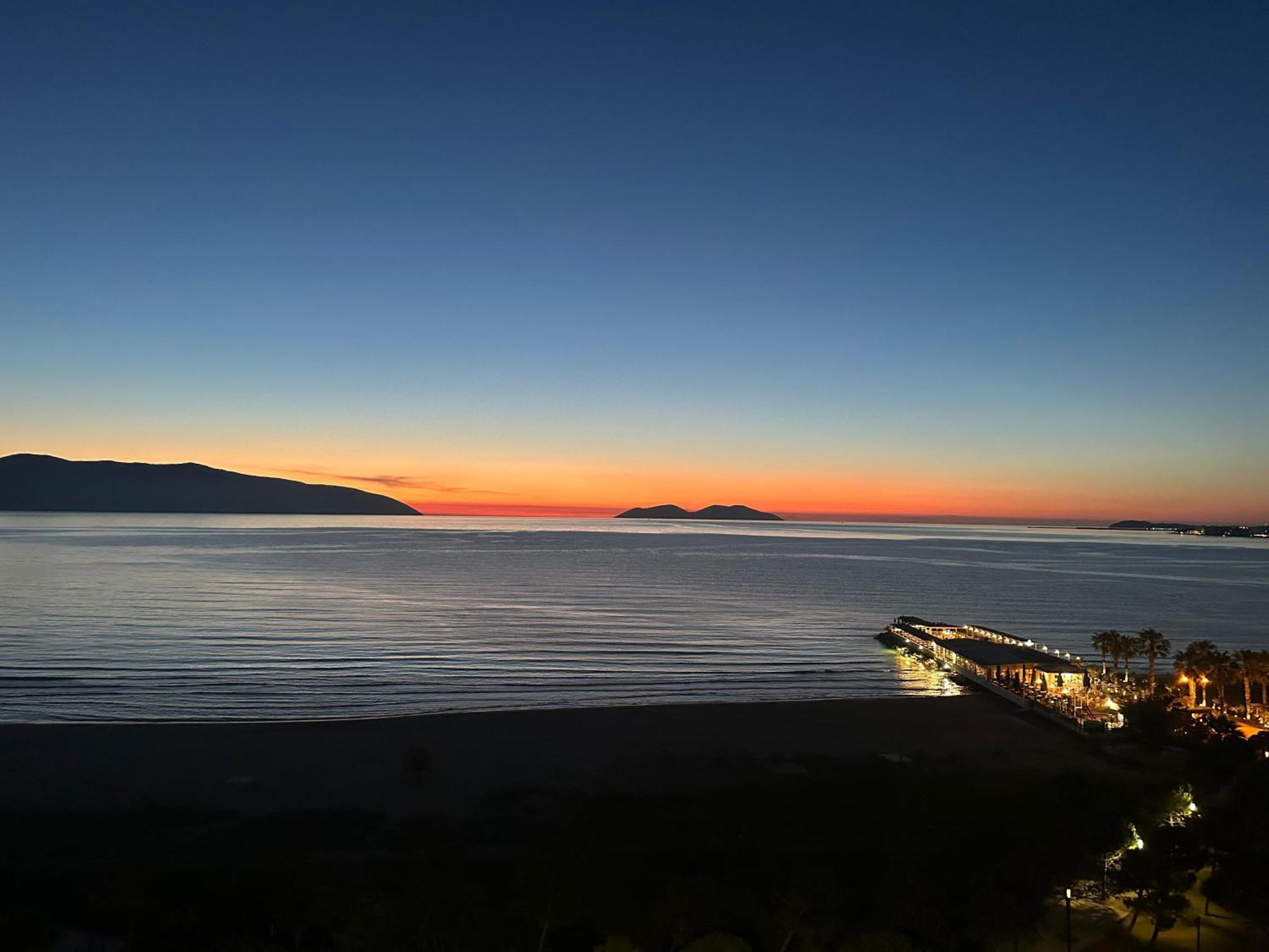 Abi'S Hotel & Spa Vlorë Exteriör bild